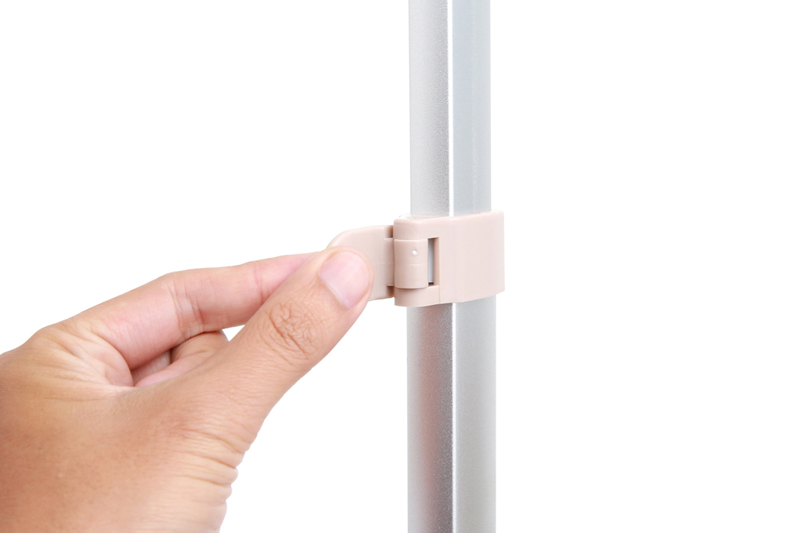 Giá treo thay đổi chiều cao - Bàn là hơi nước đứng Bluestone GSB-3951 Giá treo thay đổi chiều cao - Bàn là hơi nước đứng Bluestone GSB-3951