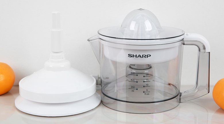 Ly nhựa - Máy vắt cam Sharp EJ-J256-WH Ly nhựa - Máy vắt cam Sharp EJ-J256-WH