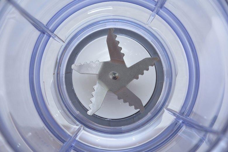 Lưỡi dao sắc bén Lưỡi dao sắc bén