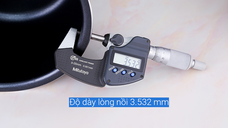 Lòng nồi dày 3.532 mm - Nồi cơm điện tử Panasonic 1 lít SR-CP108NRA