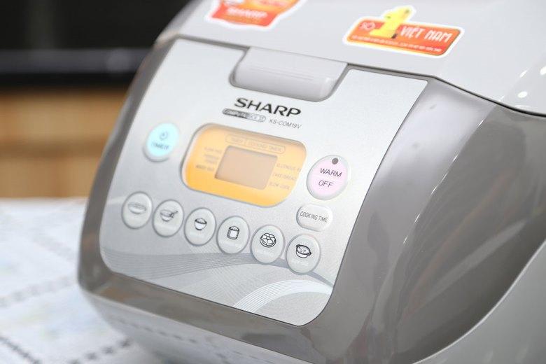 Các chế độ nấu được thể hiện trên bảng điều khiển